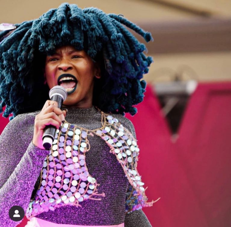 Moonchild Sanelly shows off her B00TY again