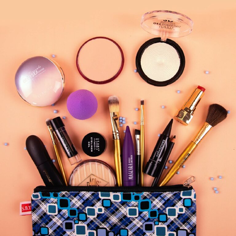 Here’s what you should and shouldn’t have in your cosmetic bag