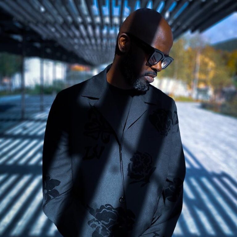 Photo: Black Coffee links up with Drake in Toronto