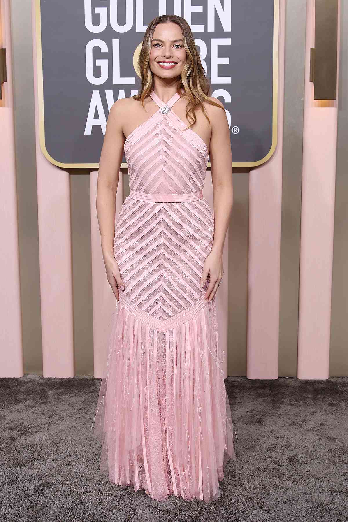 Margot Robbie’s Golden Globes gown