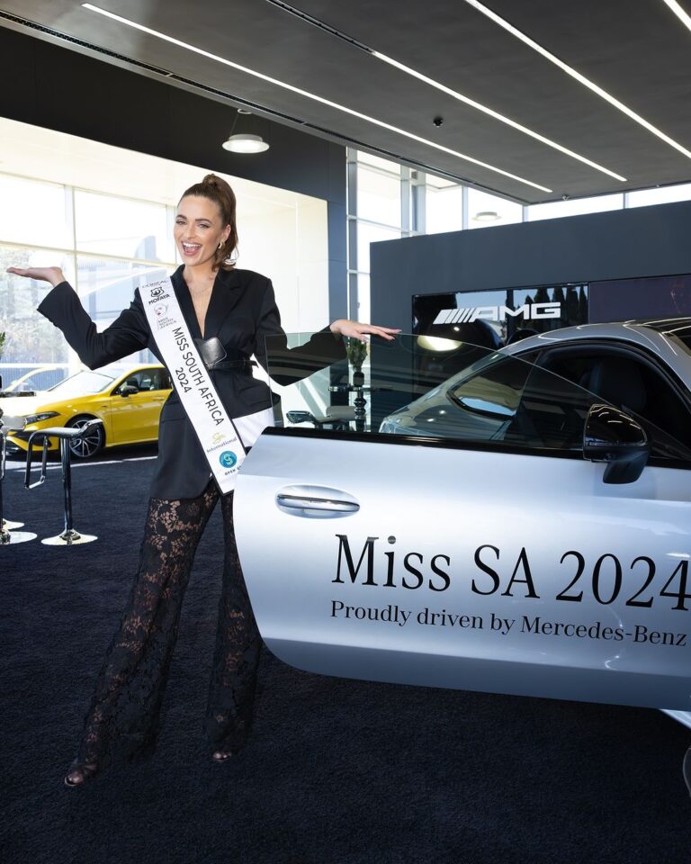 Miss SA Mia le roux receives keys to Mercedes-Benz GLC Coupé