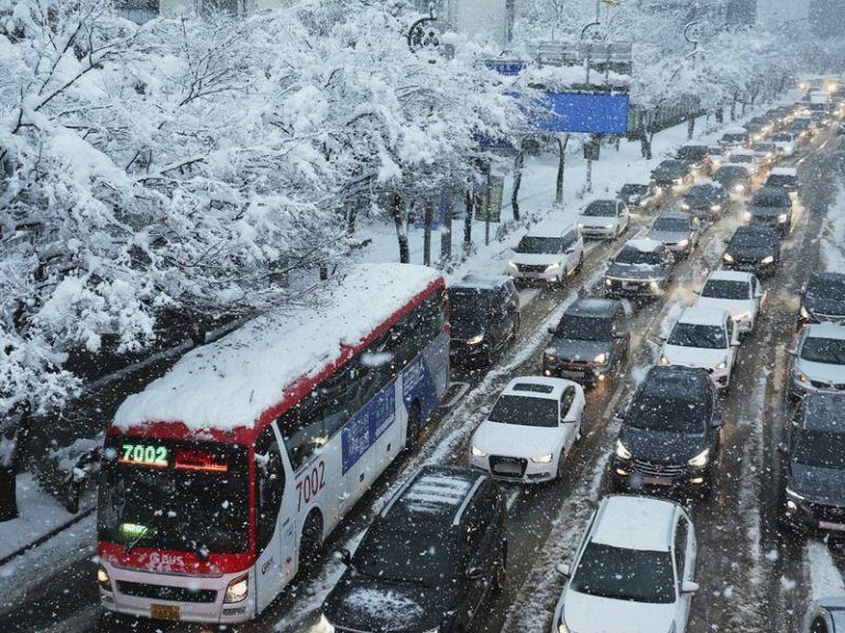Four killed as South Korea battles second day of heavy snow